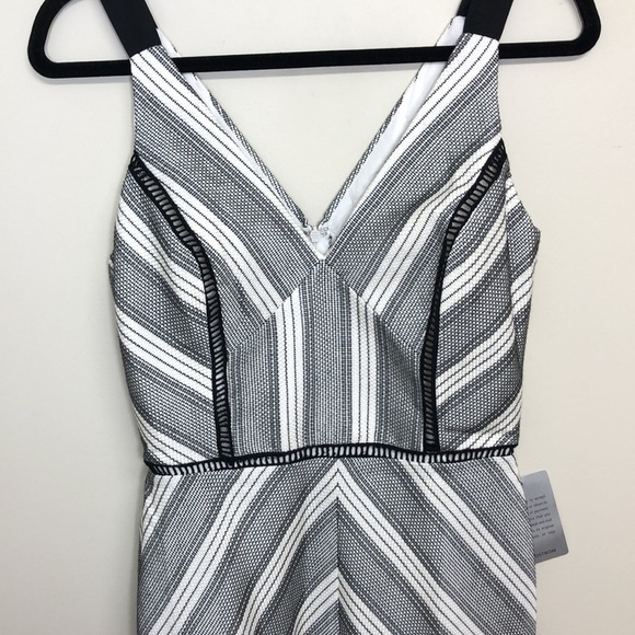 Adelyn Rae Lucille Sleeveless Ruffle Dress Black White Size Small NWT - Picture 7 of 12